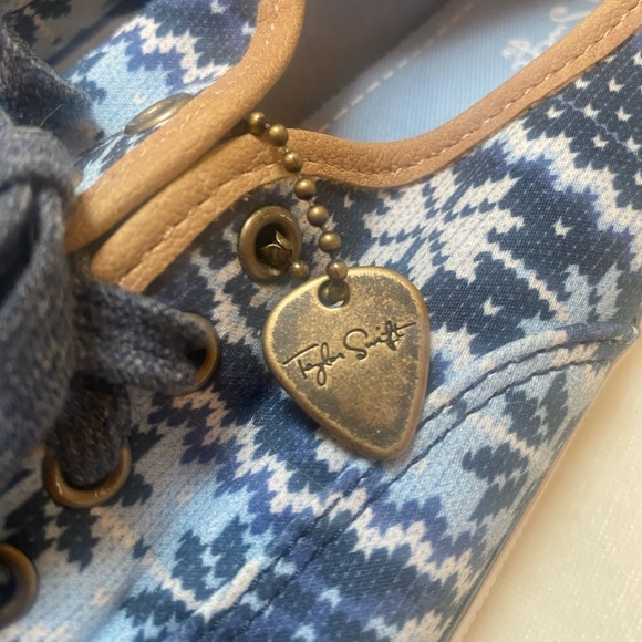 KEDS Taylor Swift Edition Sneakers - Picture 3 of 7